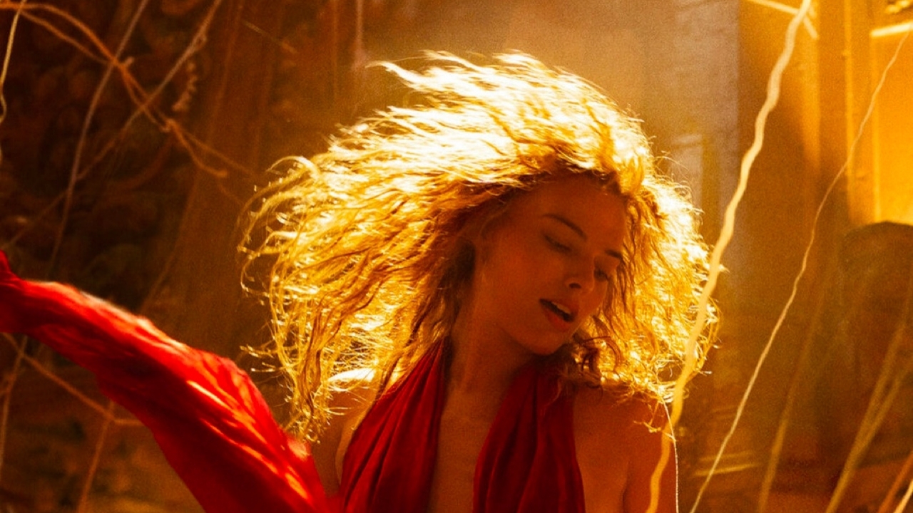 Margot Robbie is behoorlijk wild in visueel krachtige trailer 'Babylon'