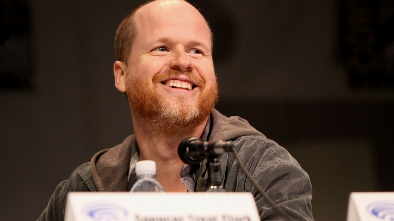 Welke credits krijgt Joss Whedon voor zijn werk aan DC's 'Justice League'?
