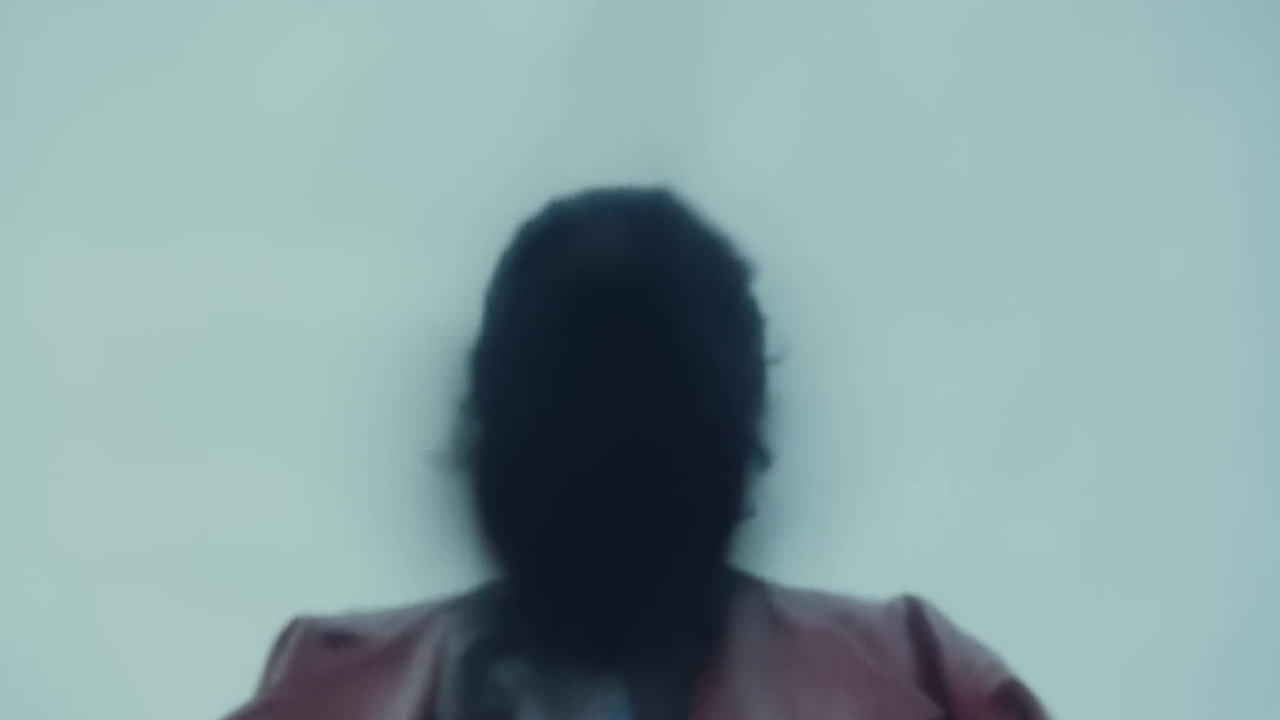 Na 'Longlegs' en 'The Monkey' slaan de alle stoppen door in 'Keeper'