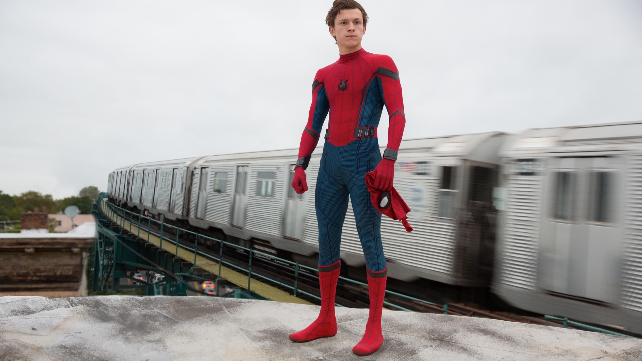 Tom Holland schaamt zich voor zijn bijzondere speelgoedcollectie