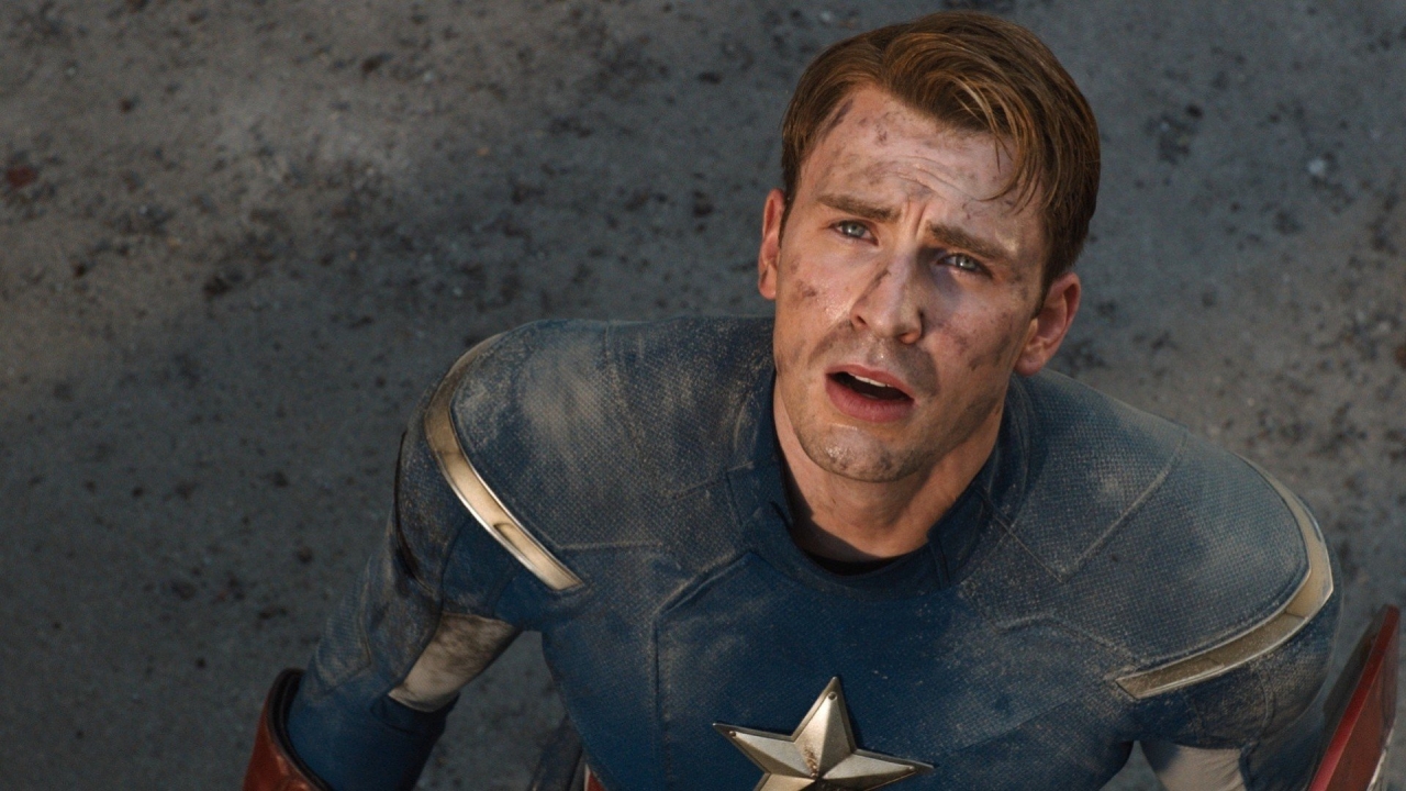 Chris Evans geeft toe: Superheld Captain America wordt met gemak gevloerd!