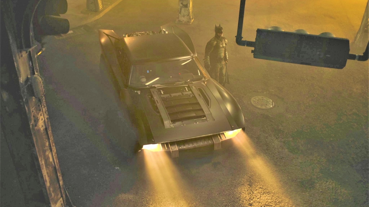 Nieuwe blik op de vurige Batmobile in 'The Batman'