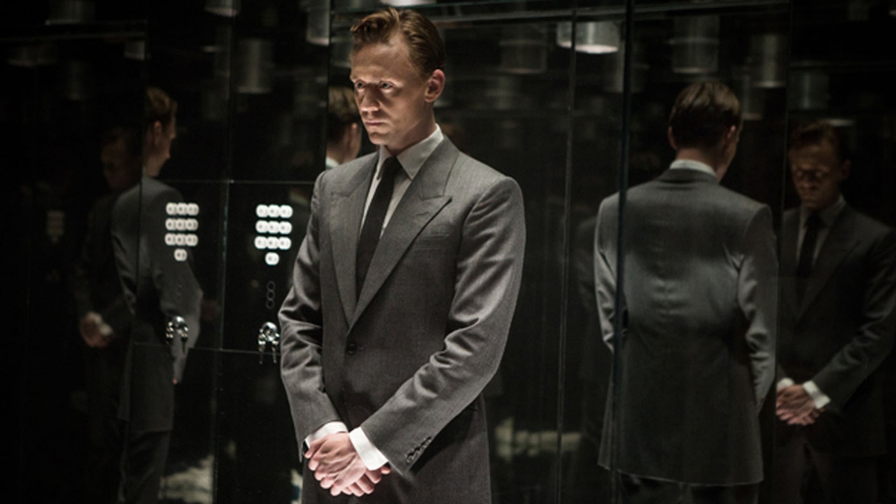 Tom Hiddleston in eerste trailer Ben Wheatley's 'High-Rise'