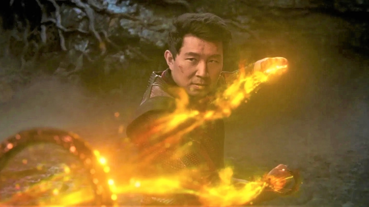 Je kan het lot niet ontlopen in een gloednieuwe en spannende nieuwe trailer van Marvel-film 'Shang-Chi and the Legend of the Ten Rings'