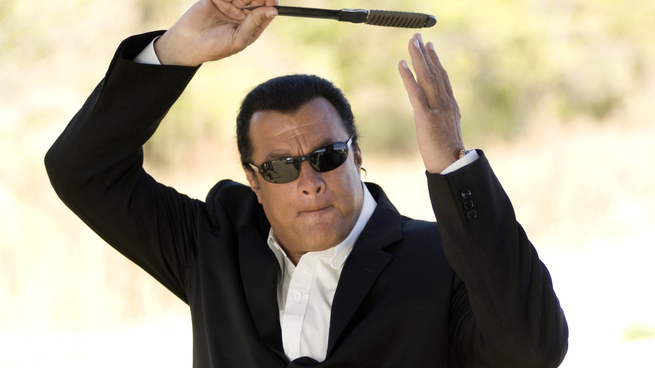 Deze acteur wilde graag op de vuist met Steven Seagal: "Blij dat hij dood ging"