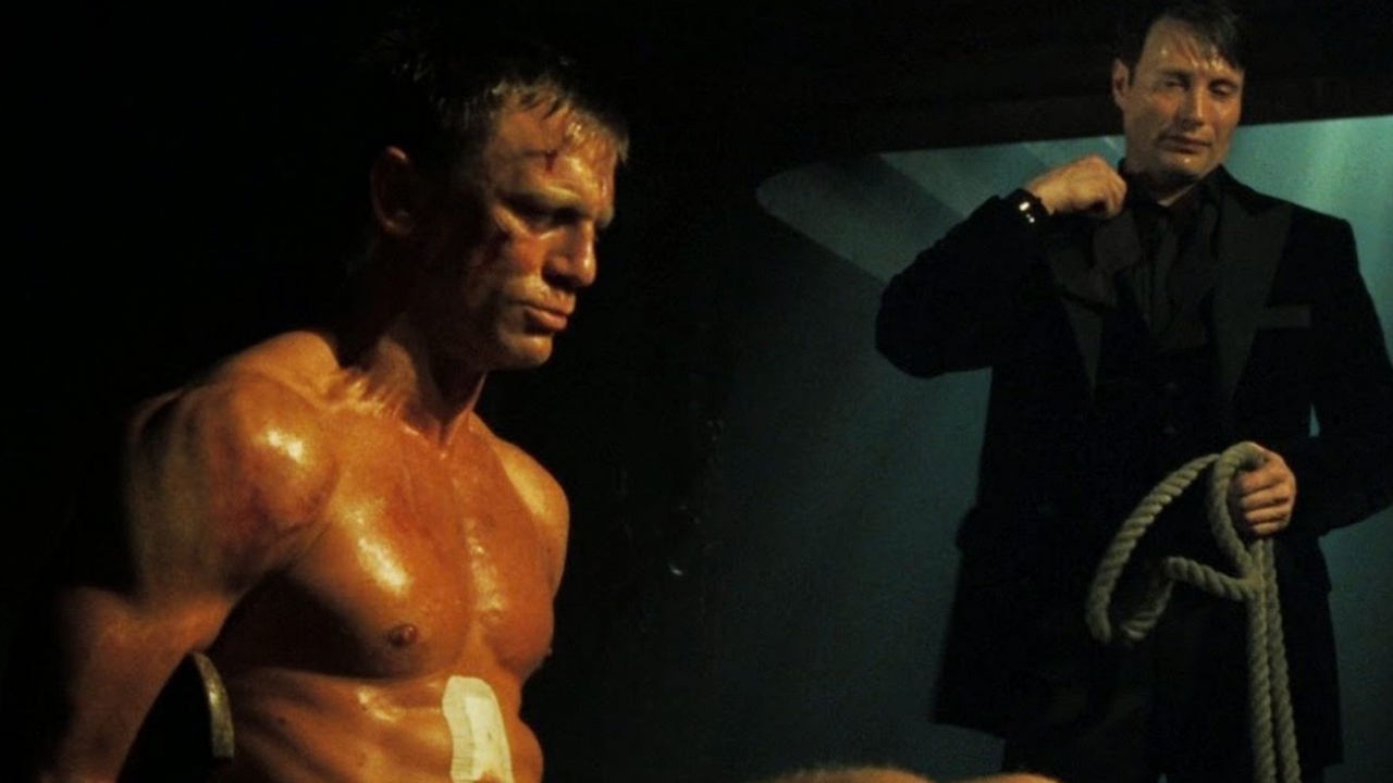 Mads Mikkelsen en Daniel Craig wilden héél wat verder gaan voor 'Casino Royale'-martelscene