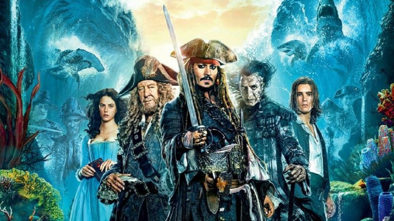 Cast verzameld op poster 'Pirates of the Caribbean: Dead Men Tell No Tales'