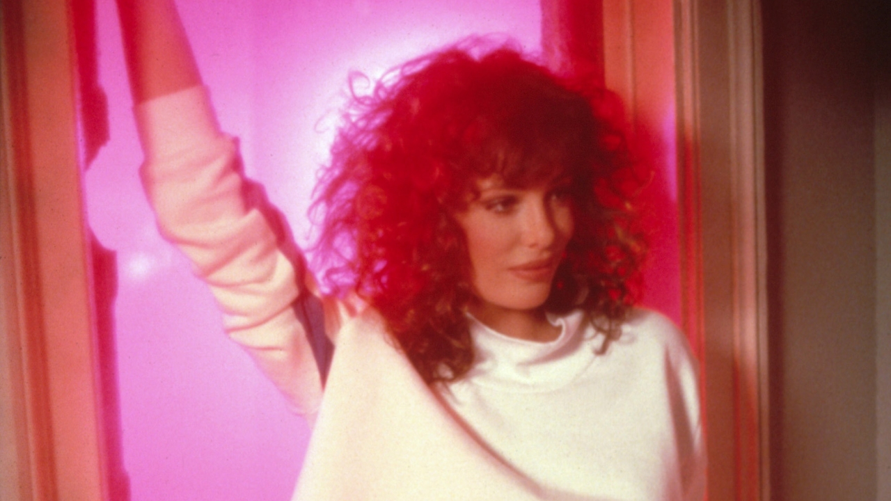 In de jaren 80 blies Kelly Lebrock uit 'Weird Science' iedereen omver: zo ziet ze er nu uit!