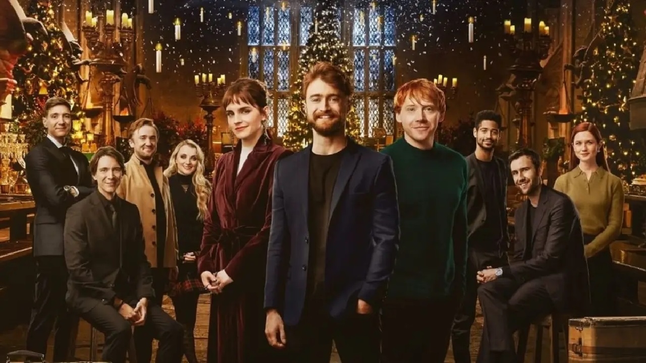 Ruim 20 jaar oudere 'Harry Potter'-cast verzameld op reünieposter