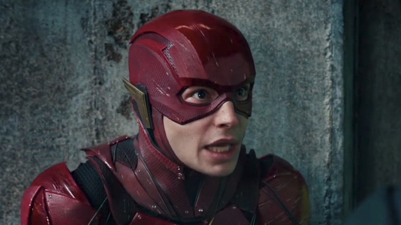 Ezra Miller beweert dat solofilm van 'The Flash' er nog steeds komt