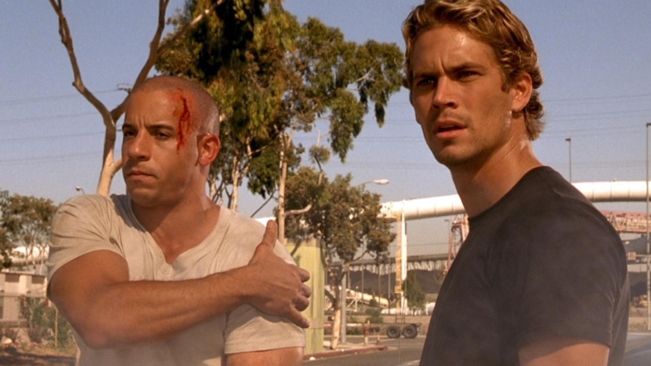 Hoe heeft iedereen deze 'Fast and Furious'-blooper over het hoofd gezien?