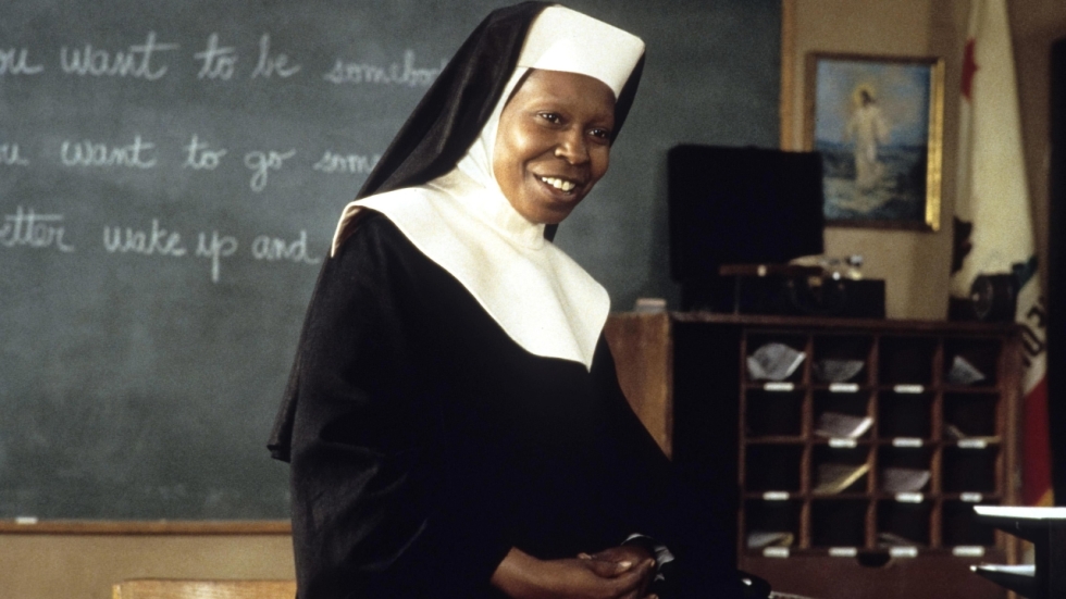 Whoopi Goldberg zingt na 30 jaar weer 'Oh Happy Day' met originele 'Sister Act'-castleden