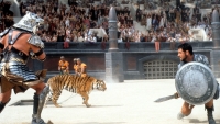 Hoofdrolspeler uit 'Gladiator II' ziet er gespierd uit op foto van achter de schermen