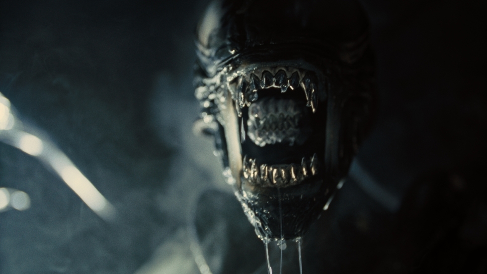 'Alien: Romulus'-clip onthult huiveringwekkende terreur van meedogenloze Xenomorph