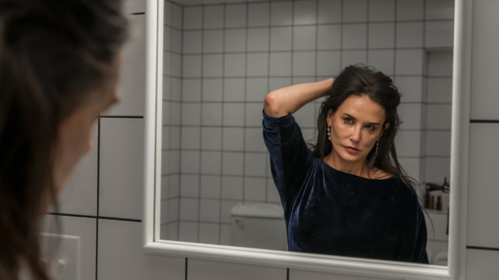 Krankzinnig bloederige body horror met Demi Moore: op deze dag zie je 'The Substance' in de bios