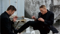 Jean-Claude Van Damme gaat helemaal los in 'Kill 'Em All 2'