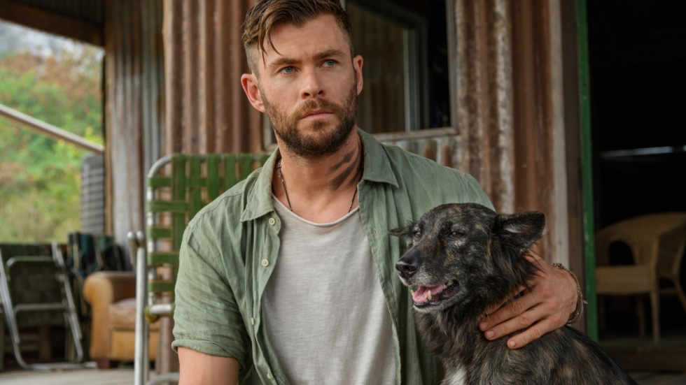 Is het nu wel of niet Chris Hemsworth? Stunt van actieheld verdeelt kijkers