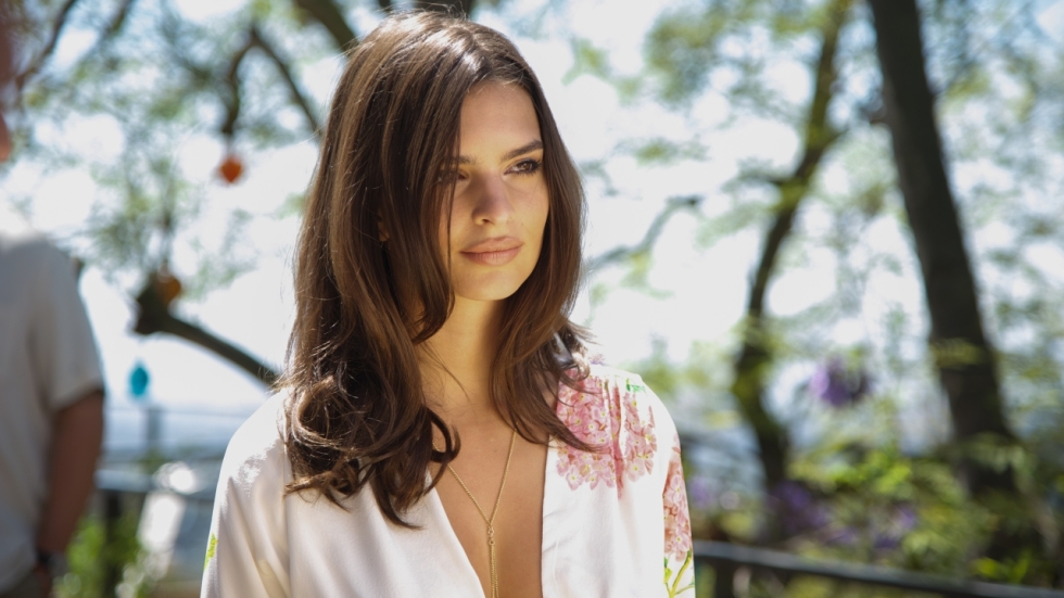 Emily Ratajkowski is in Brazilië en deelt waanzinnige fotobom: "Ik hou van Rio"