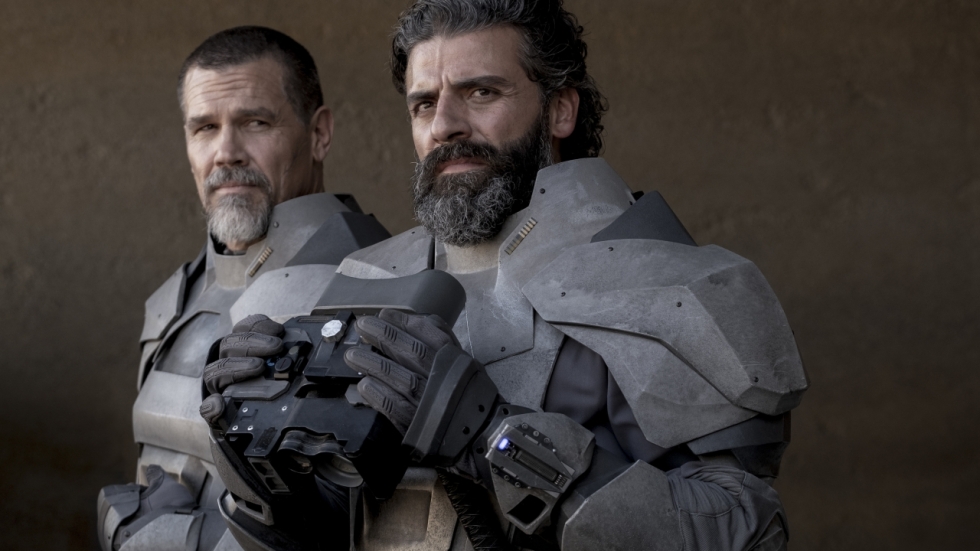 Eerste officiële foto uit Guillermo del Toro's 'Frankenstein' met Oscar Isaac