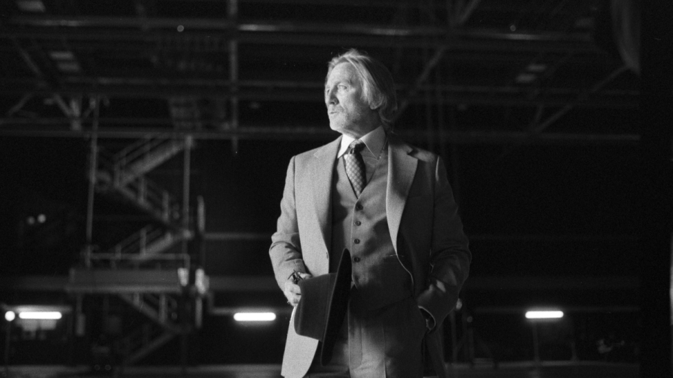 Daar is ie dan: Daniel Craig is terug als Benoit Blanc voor een nieuw 'Knives Out'-avontuur