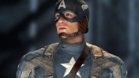 Dit is de prachtige vrouw van 'Captain America'-acteur Chris Evans, en zo vroeg hij haar ten huwelijk