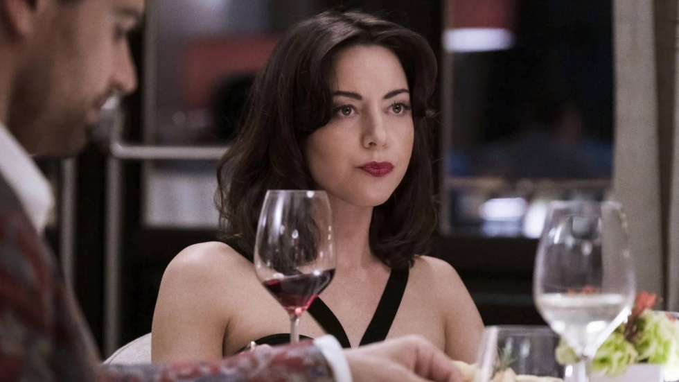 Aubrey Plaza over mannelijkheid van Theo James: "Hij wilde de grootste"
