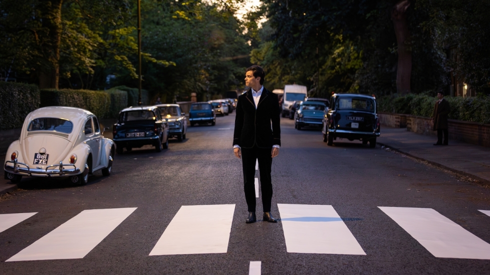 'Midas Man': biopic van Beatles-manager katapulteert je naar de sixties