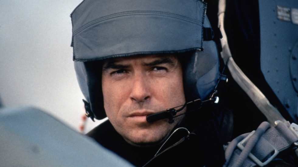 Iedereen zegt hetzelfde over de knappe kleindochter van Pierce Brosnan