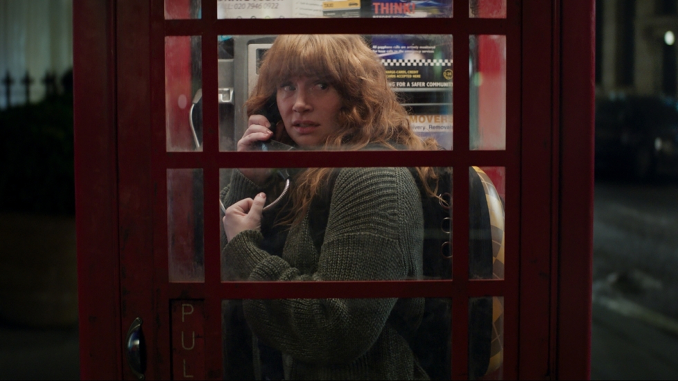 Improvisatiekomieken Bryce Dallas Howard en Orlando Bloom gaan undercover in de trailer van actiekomedie 'Deep Cover'
