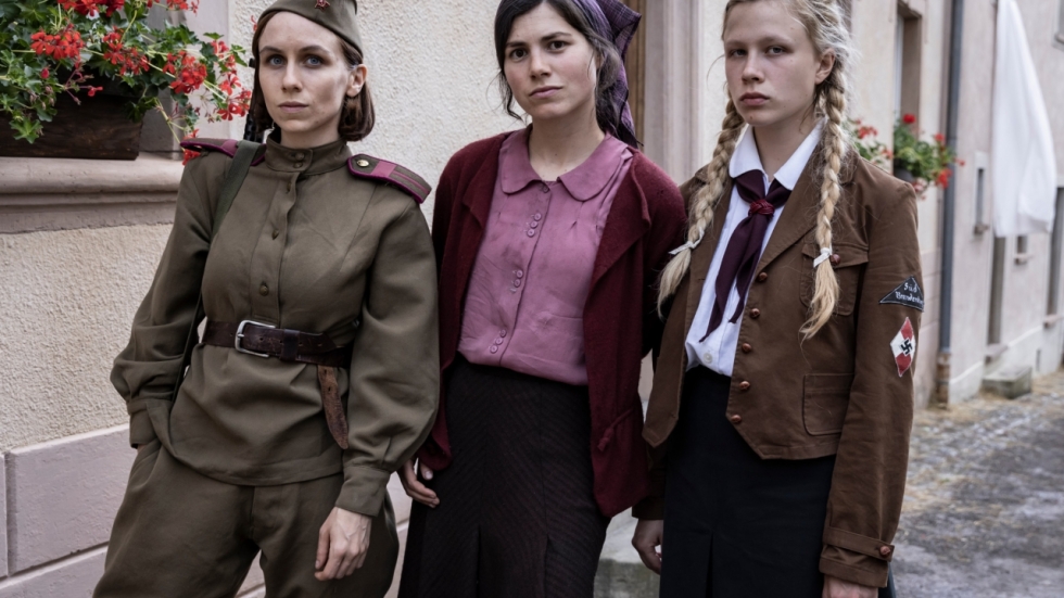 Deze krachtige oorlogsfilm op HBO Max belicht de kracht van vrouwen in oorlogstijd