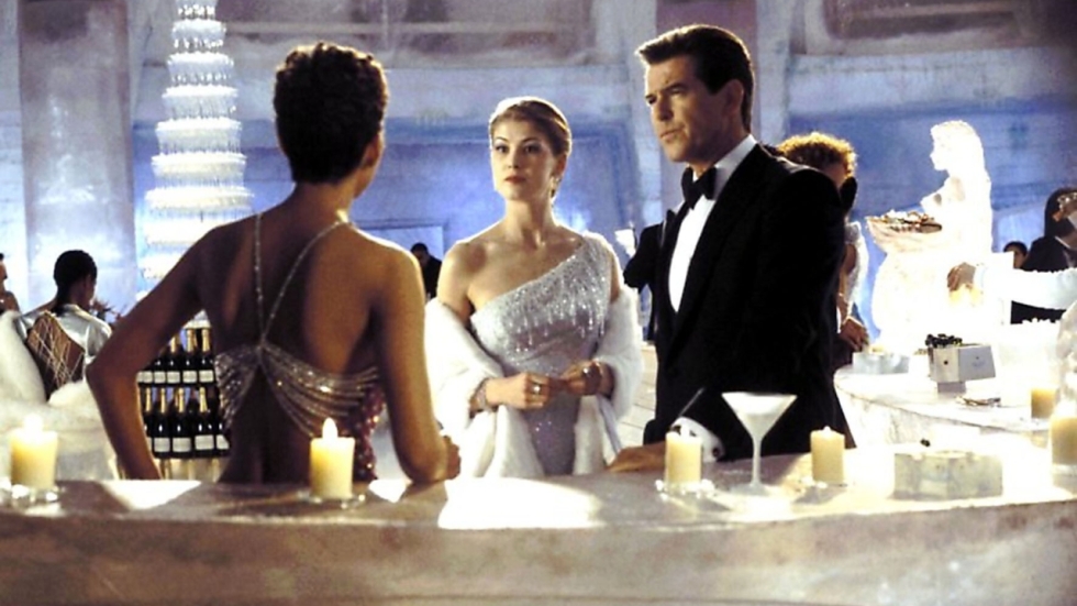Rosamund Pike over haar vernederende James Bond-auditie: "Ze vroegen mij te strippen"
