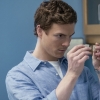 Ster uit 'Dexter' pakt grote rol in "opvolger" van Netflix-monsterhit 'Carry On'