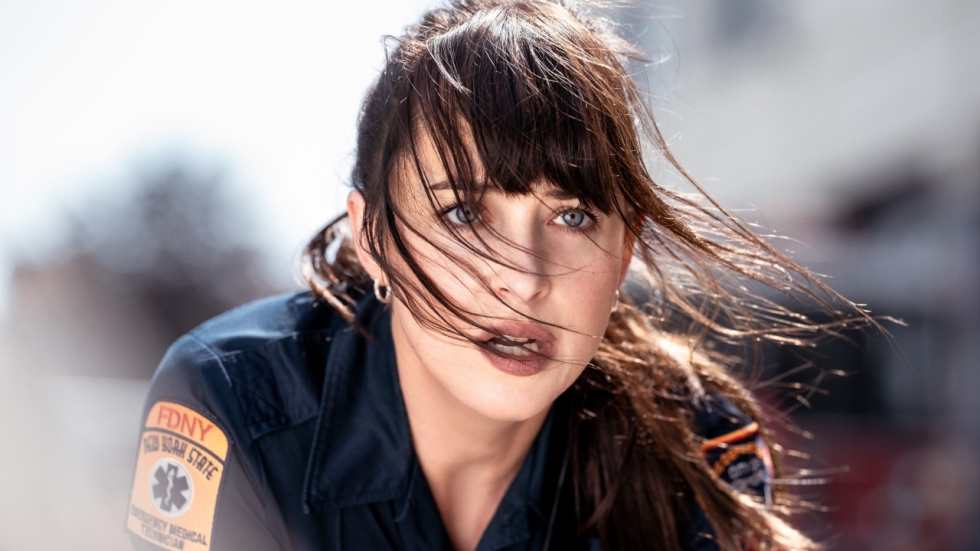 Dakota Johnson haalt opnieuw hard uit naar 'Madame Web': "Is niet mijn schuld"