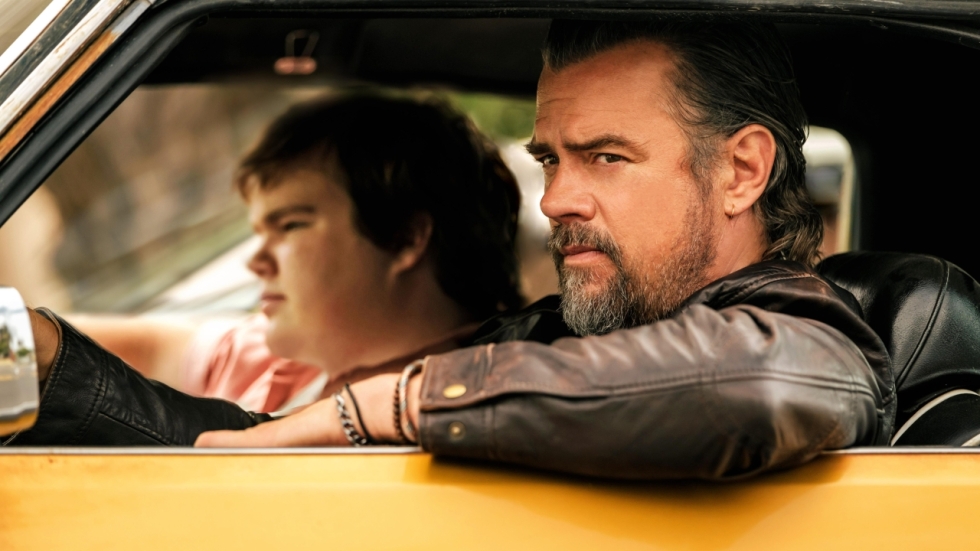 Josh Duhamel laat zien hoe je een man moet zijn in de trailer van actiethriller 'London Calling'