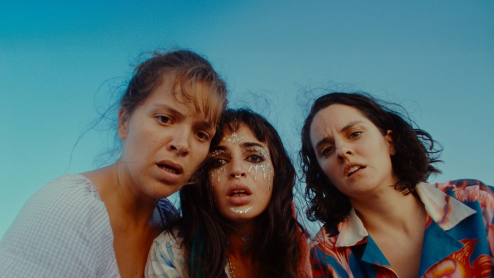 'The Balconettes': incoherente horrorsatire