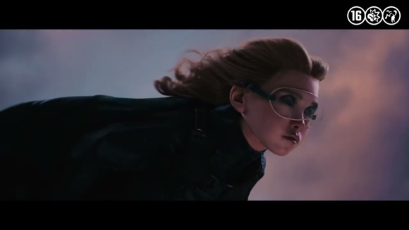 In 'M3GAN 2.0' kan de M3GAN vliegen: check deze bizarre eerste clip!