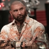 Samuel L. Jackson stuurt Dave Bautista op schattenjacht in trailer 'Afterburn'
