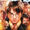 Daar is hij dan: De nieuwe Harry Potter! HBO deelt eerste foto van opvolger Daniel Radcliffe in kostuum