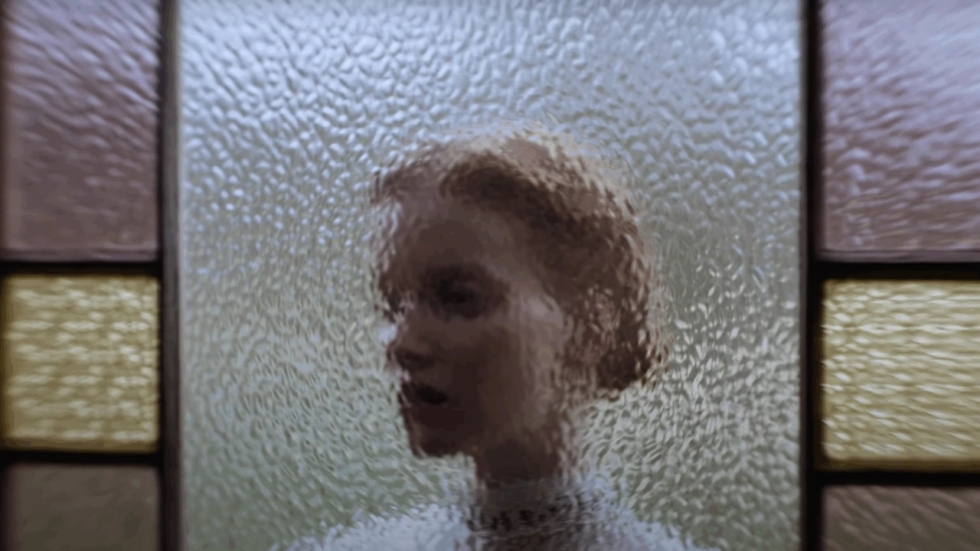 Deze trailer zorgt voor de nodige spanning: 'Keeper' gaat eind 2025 zeker verrassen