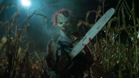 Trailer 'Summerween': De nieuwste killerclown is gearriveerd en deze clown doet het niet rustig aan