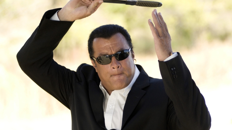 Je slaat steil achterover als je hoort welke superheld Steven Seagal bijna had gespeeld