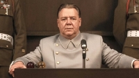Russell Crowe als oppernazi in nieuwe trailer 'Nuremberg'