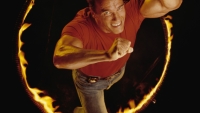 Hoe serieus is Arnold Schwarzenegger nog te nemen na deze trailer voor 'Courtroom Chaos'?