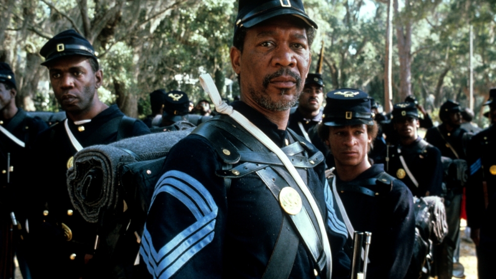 Deze verborgen oorlogsparel op Netflix zet je waarschijnlijk direct aan voor een avond topvermaak