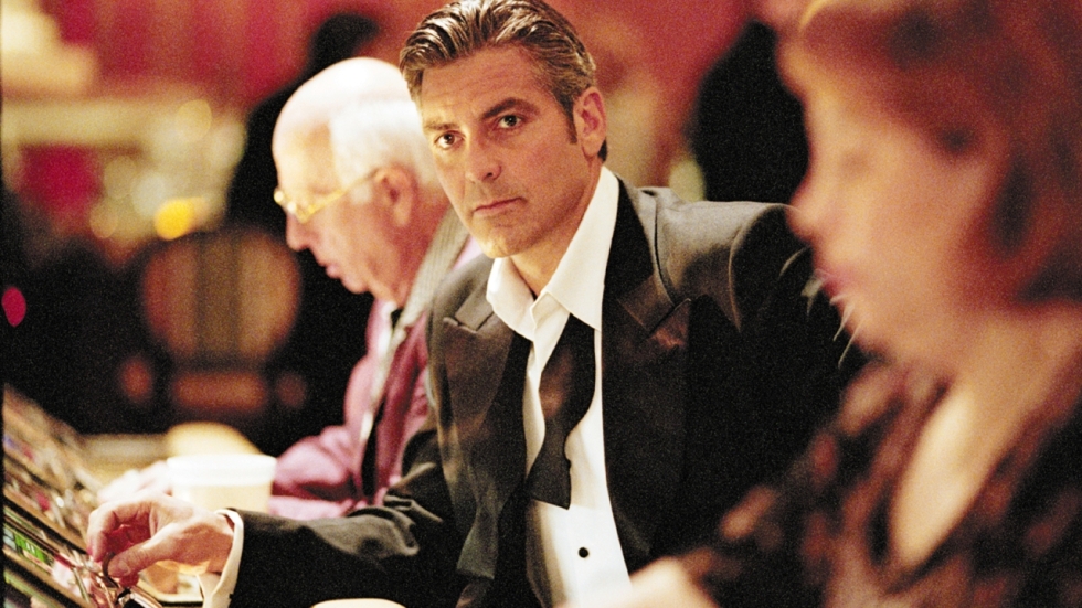 George Clooney over zijn allereerste en bizarre film 'Grizzly II': "Verschrikkelijke recensies"