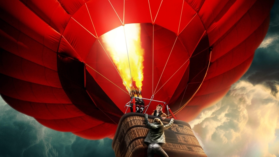 Thriller op eenzame duizelingwekkende hoogte: Eerste beelden 'Turbulence' geven je rillingen