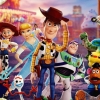 "Een leger van Buzz Lightyears" in nieuwe beelden 'Toy Story 5'
