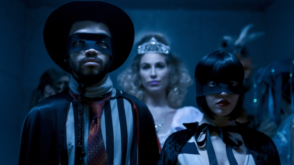 Prikkelende voyeuristische thriller sluipt de top tien binnen