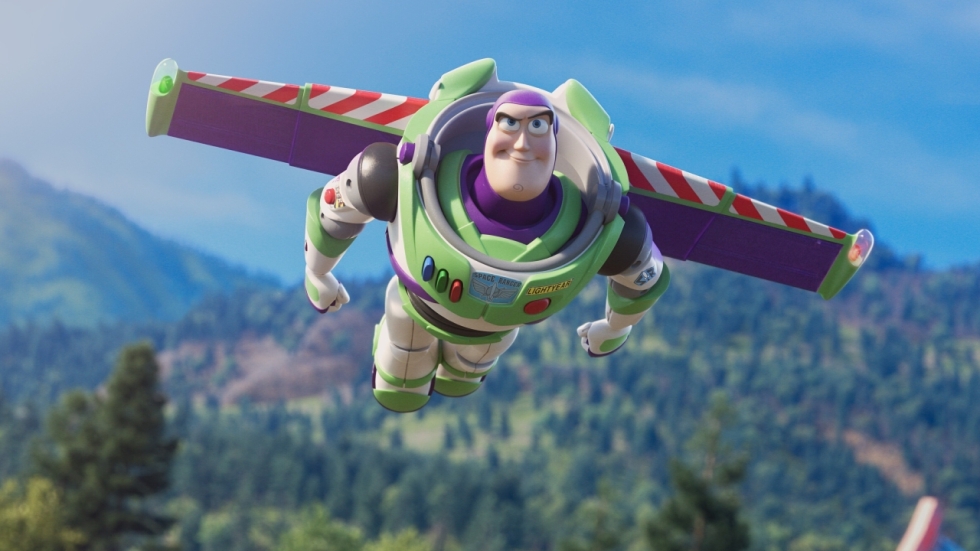 "Een leger van Buzz Lightyears" in nieuwe beelden 'Toy Story 5'