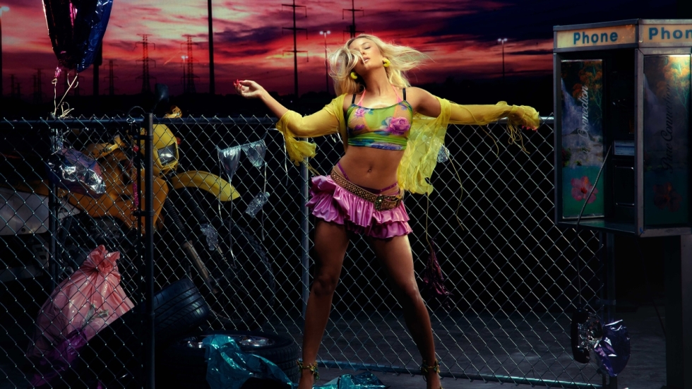 Zara Larsson's openhartige Prime Video-docu gaat hard en knalt direct de top tien binnen